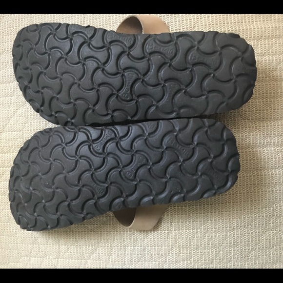 Women’s beautiful Tan/Sand coloured Betula Leather sandals - Picture 5 of 7